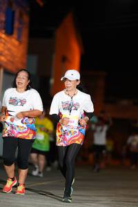 BIB: 888
                            <button type="button" onclick="openModal(21743751)" class="btn btn-primary btn-sm float-right btn-popup" data-toggle="modal" data-target=".modal-high-quality">
                        <i class="fas fa-shopping-cart"></i> Add to Cart
                    </button>
                                            <button type="button" onclick="isThisMe(21743751, true)" class="btn btn-success btn-sm float-right btn-popup btn-isme hidden" data-toggle="tooltip" data-placement="bottom" title="นี่คือรูปของคุณใช่ไหม คลิกที่นี่เพื่อเอาเข้าอัลบั้ม">
                        <i class="fas fa-plus"></i> Add to album
                    </button>
                    <button type="button" onclick="isThisMe(21743751, false)" class="btn btn-warning btn-sm float-right btn-popup btn-isnotme hidden">
                        <i class="fas fa-ban"></i> Remove from album
                    </button>